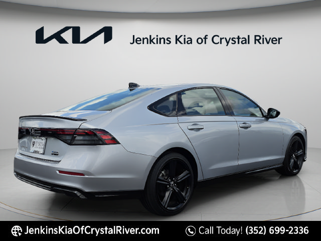 Used 2025 Honda Accord Sport image 4