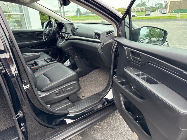 Used 2025 Honda Odyssey EX-L image 32
