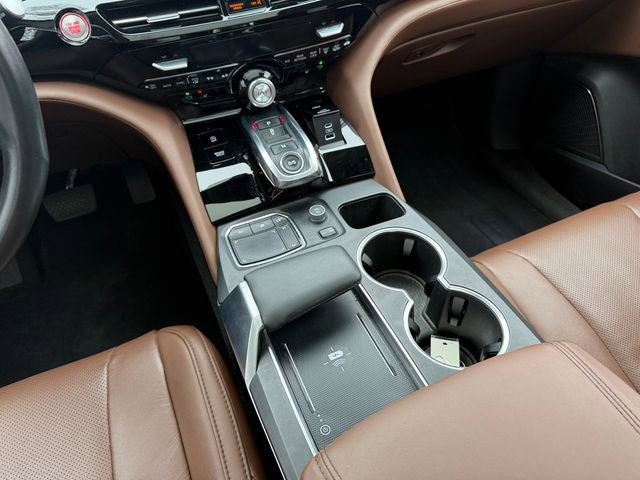 Used 2024 Acura MDX SH-AWD w/ Technology Package image 15