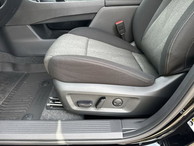New 2026 Nissan Rogue SV FWD image 28