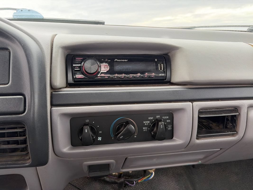 Used 1997 Ford F350 2WD Regular Cab image 13