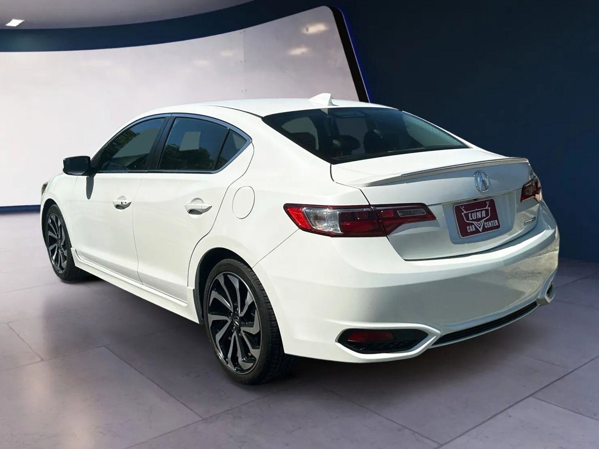 Used 2018 Acura ILX w/ Special Edition Package image 3