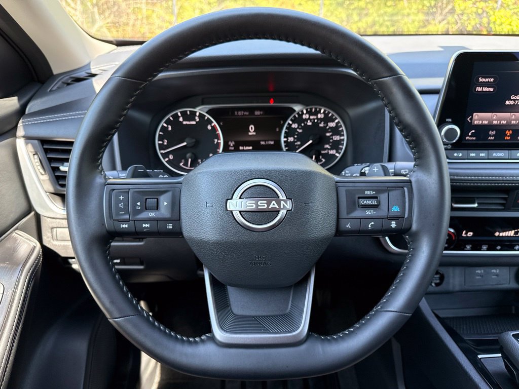 Certified 2026 Nissan Rogue SV FWD image 19