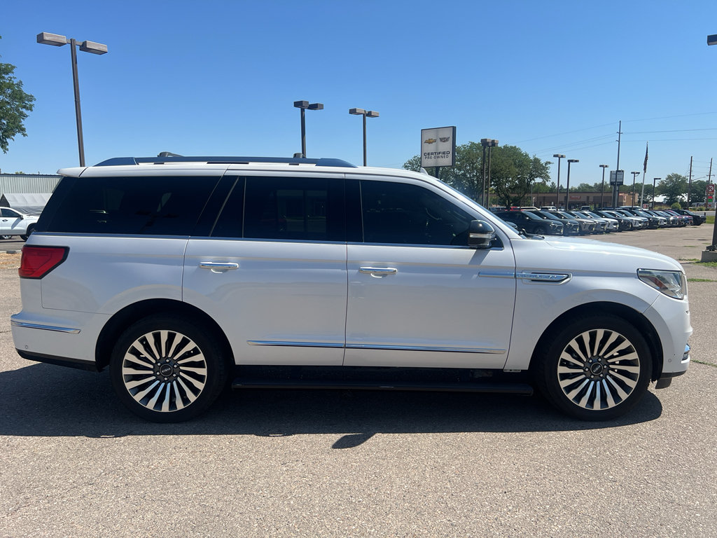 Used 2019 Lincoln Navigator Reserve w/ Cargo Package AWD/4WD image 26