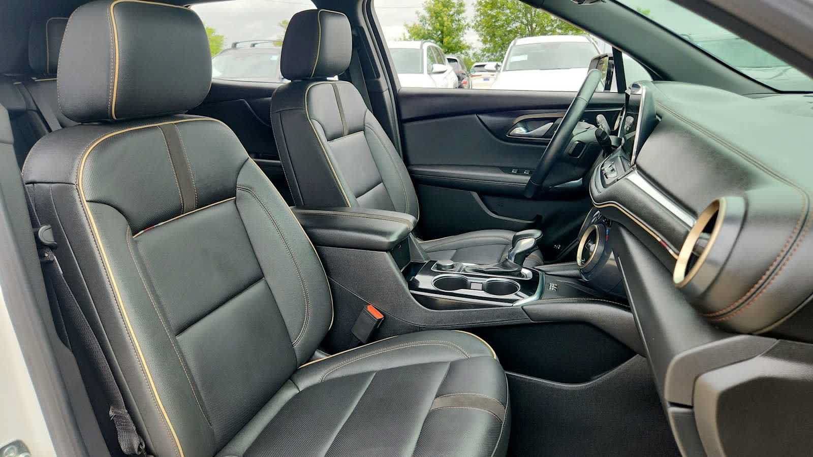 Used 2023 Chevrolet Blazer Premier w/ Driver Confidence II Package FWD image 28