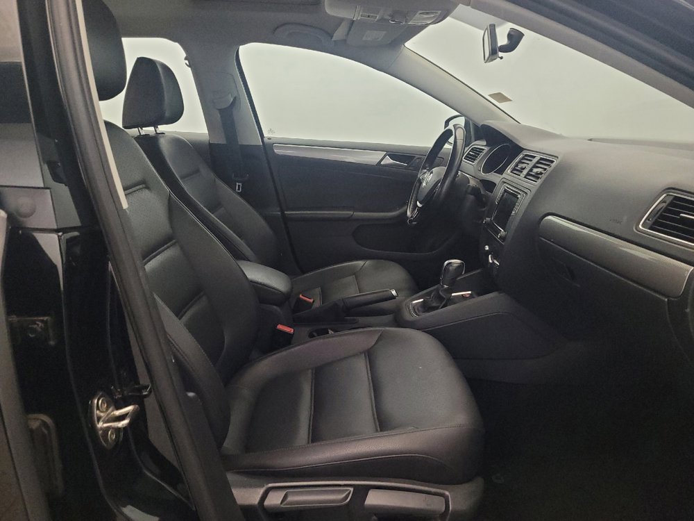 Used 2017 Volkswagen Jetta SE FWD image 21