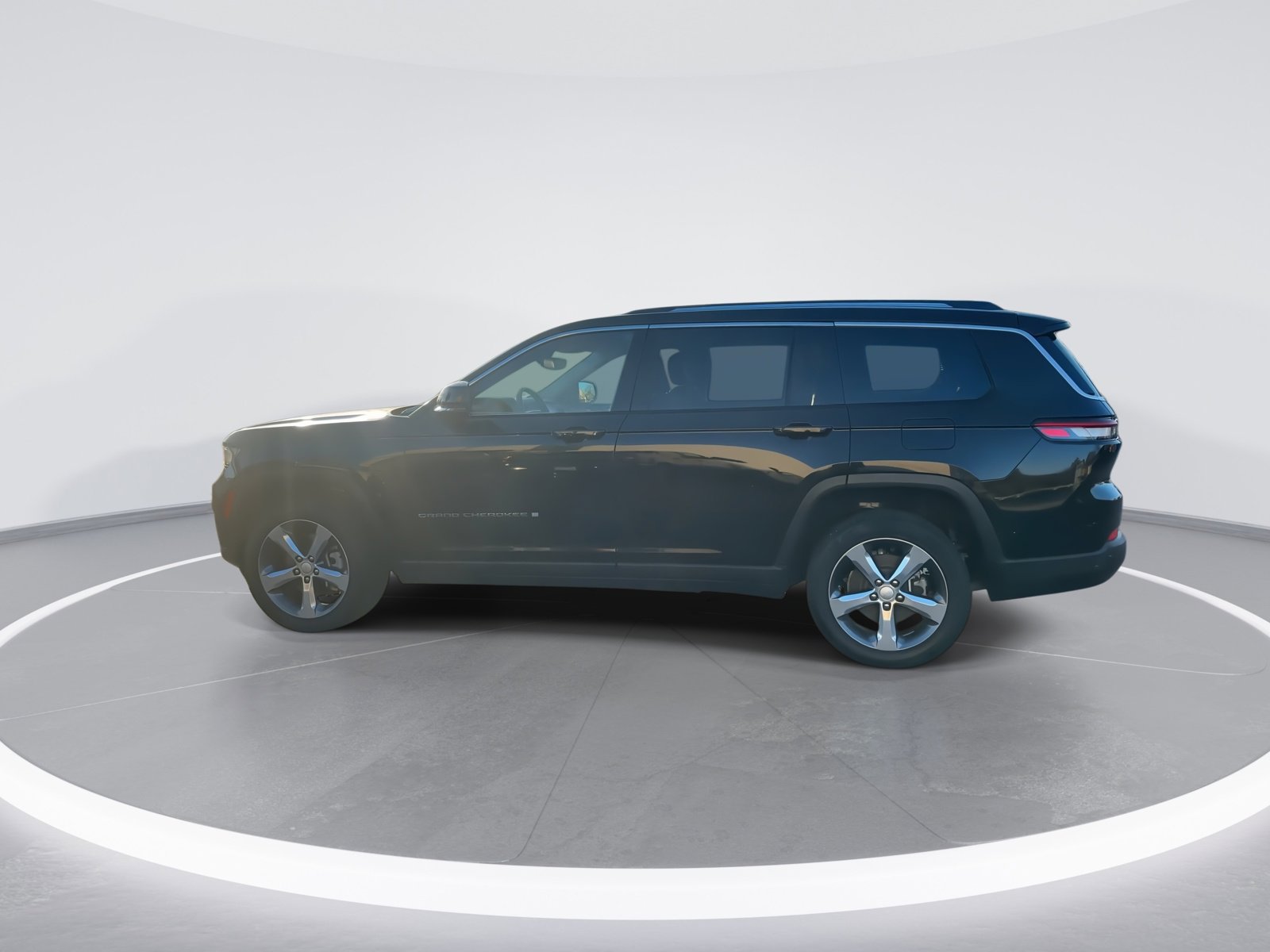 Used 2021 Jeep Grand Cherokee L Limited image 6