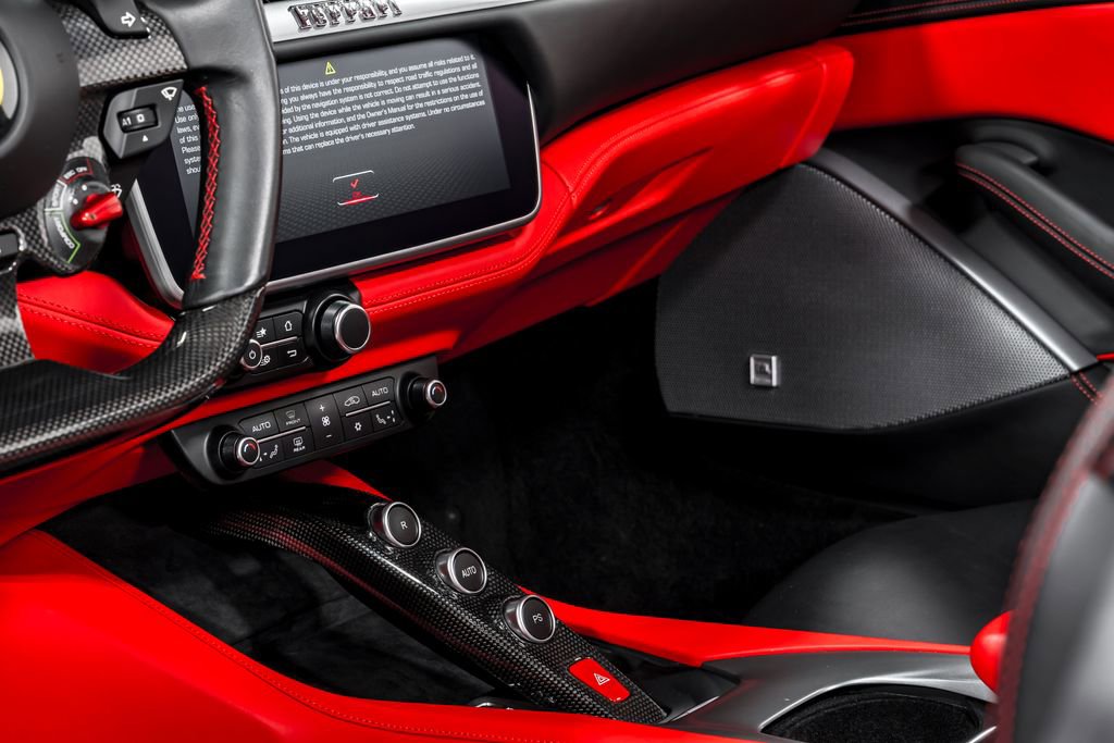 Used 2020 Ferrari Portofino RWD image 20