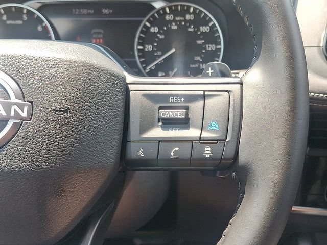 Used 2025 Nissan Rogue SV AWD/4WD image 21