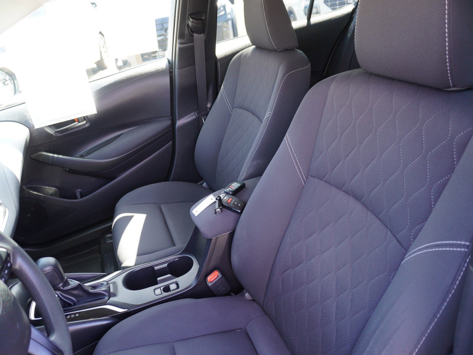 Used 2024 Toyota Corolla LE w/ LE Convenience Package FWD image 20