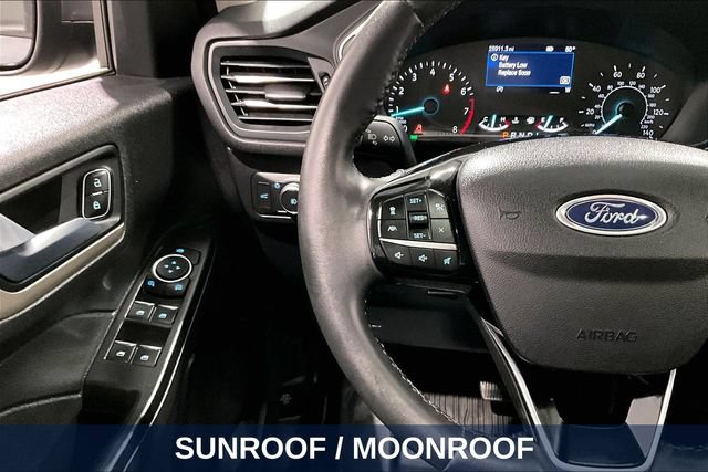 Used 2022 Ford Escape SEL w/ Equipment Group 302A AWD/4WD image 15