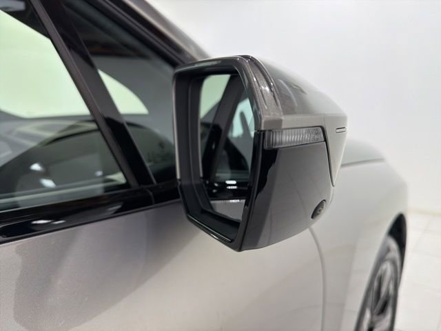 Used 2025 BMW iX xDrive50 w/ Premium Package image 26