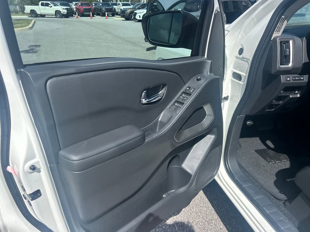 New 2026 Nissan Frontier SV w/ SV Convenience Package image 12