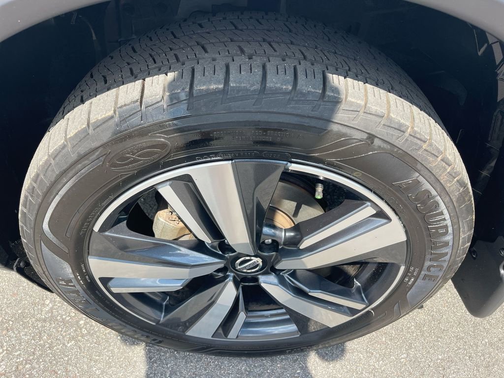 Used 2021 Nissan Rogue Platinum image 37