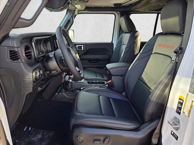 New 2026 Jeep Gladiator Rubicon w/ Steel Power Dome Hood Package AWD/4WD image 4