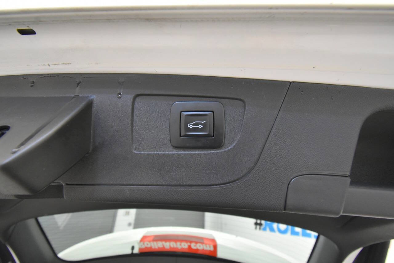 Used 2018 Buick Regal Essence w/ Driver Confidence Package #1 AWD/4WD image 49