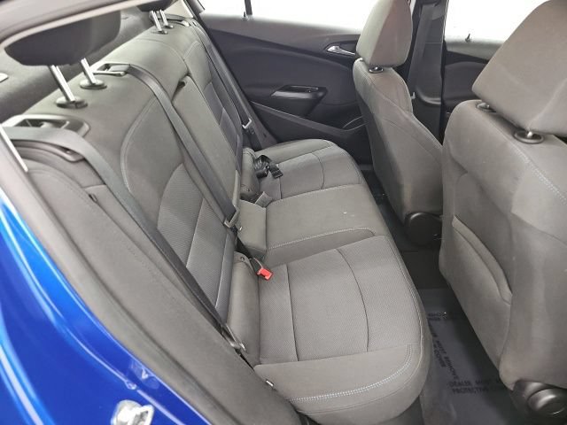 Used 2018 Chevrolet Cruze LT FWD image 32