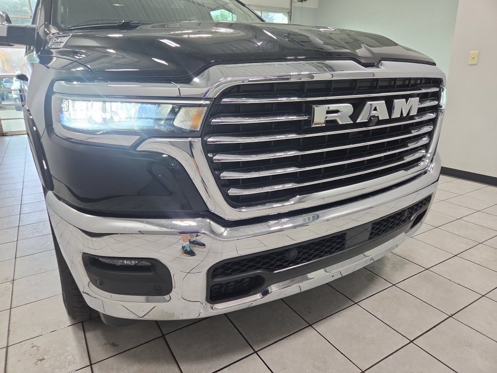 Used 2026 RAM 1500 Laramie AWD/4WD image 23