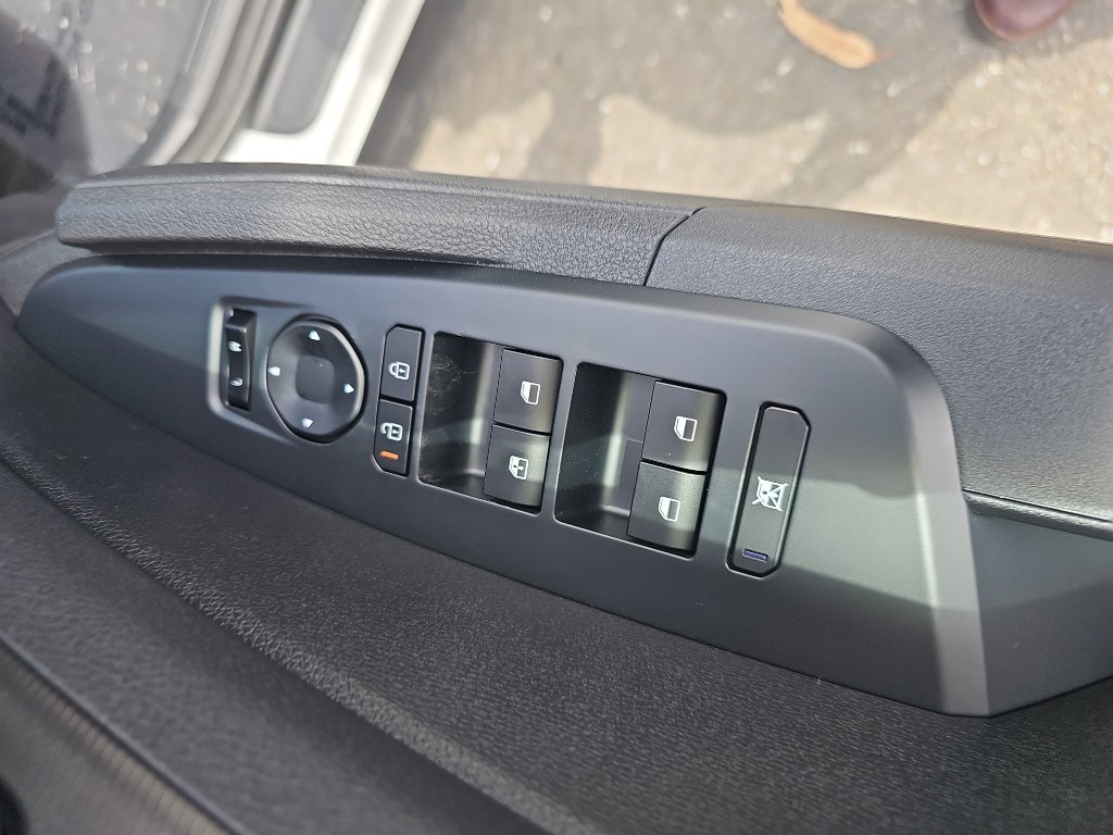 New 2026 Kia Sportage S image 9