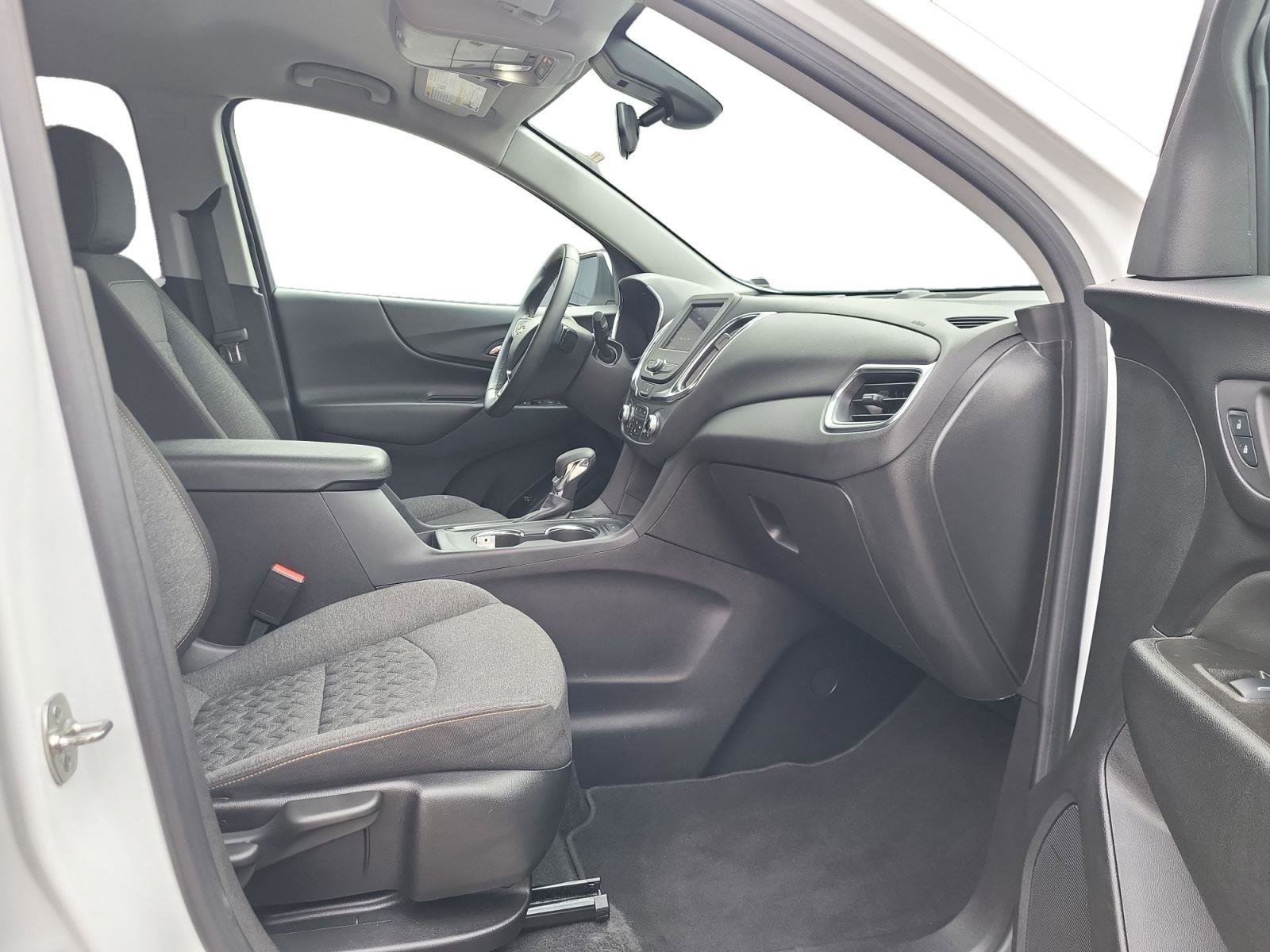 Used 2024 Chevrolet Equinox LT image 25