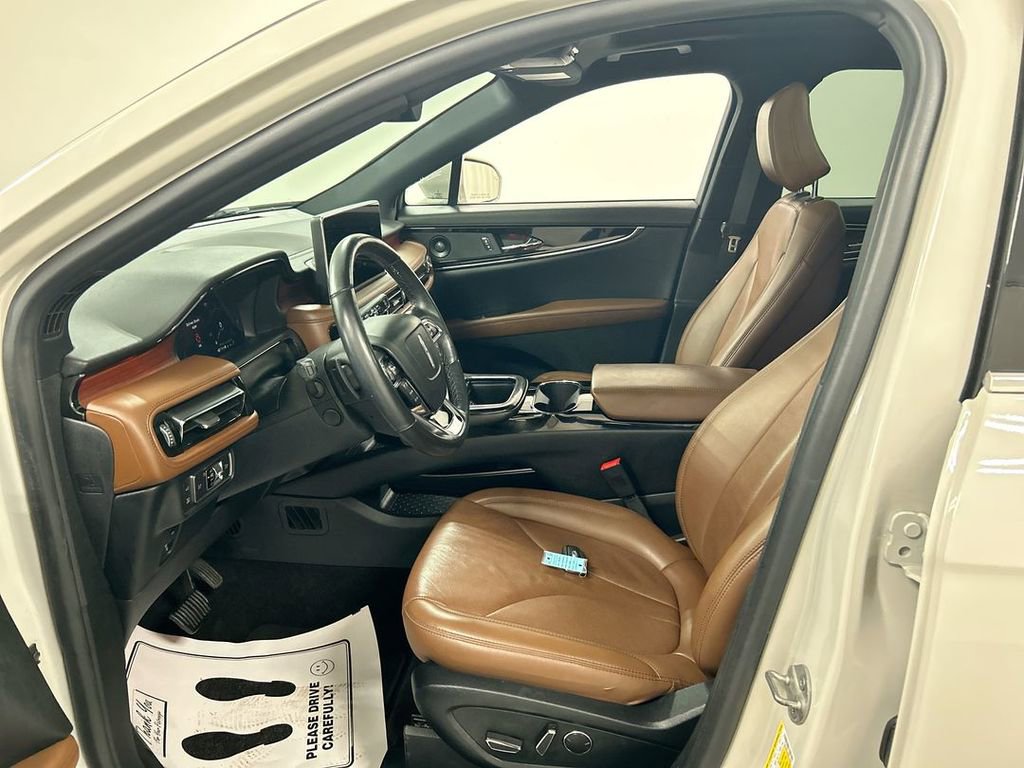 Used 2021 Lincoln Nautilus Reserve w/ Cargo Utility Package image 9