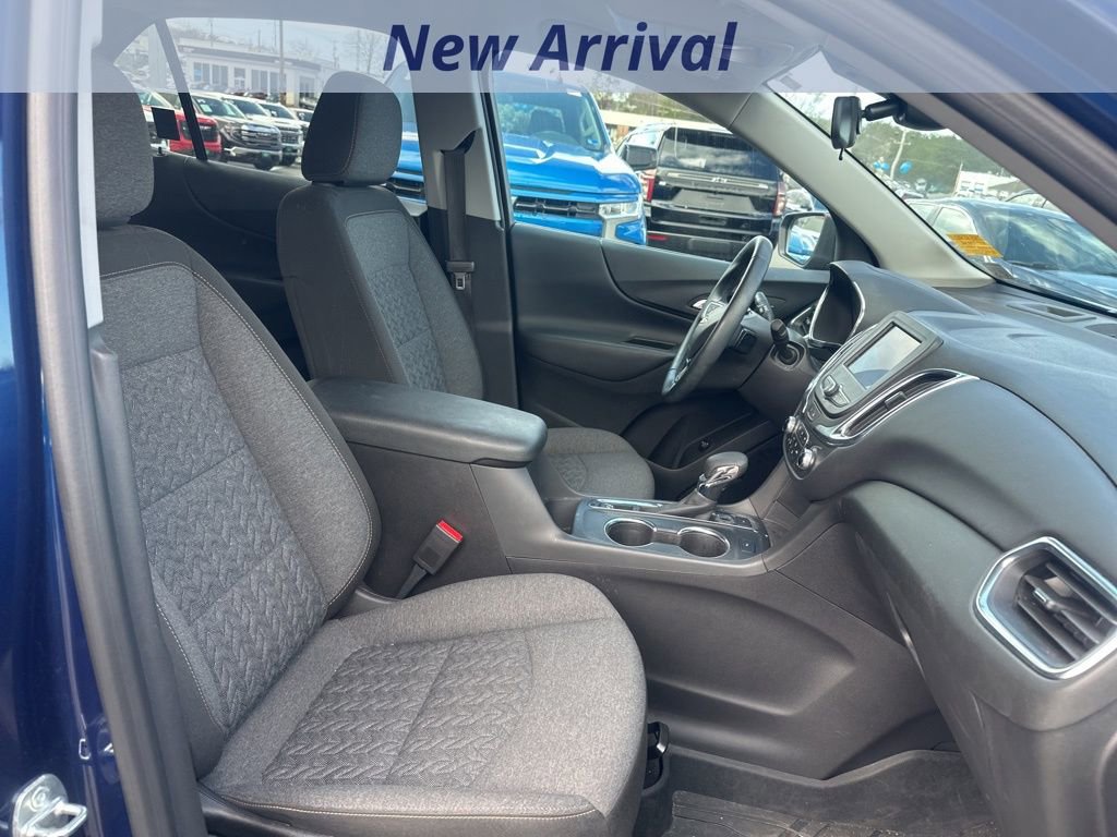 Used 2023 Chevrolet Equinox LT image 4