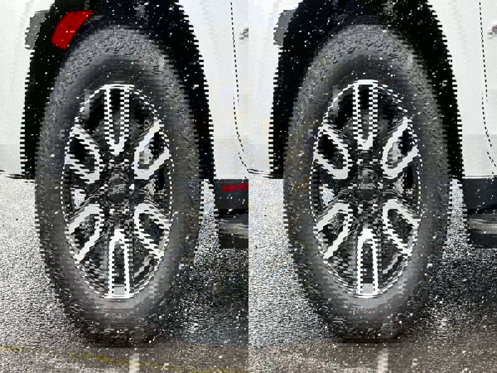 Used 2023 GMC Yukon XL AT4 w/ LPO, Floor Liner Package image 28