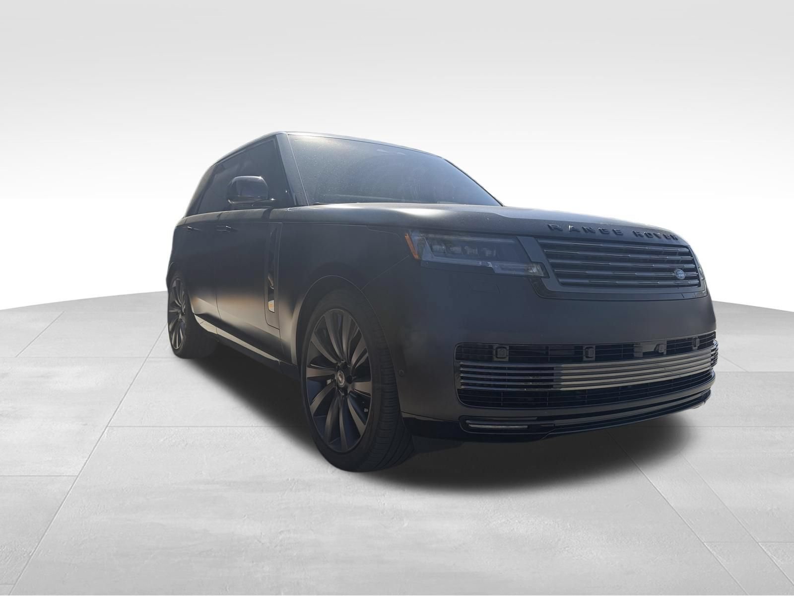 Certified 2024 Land Rover Range Rover SV AWD/4WD image 3