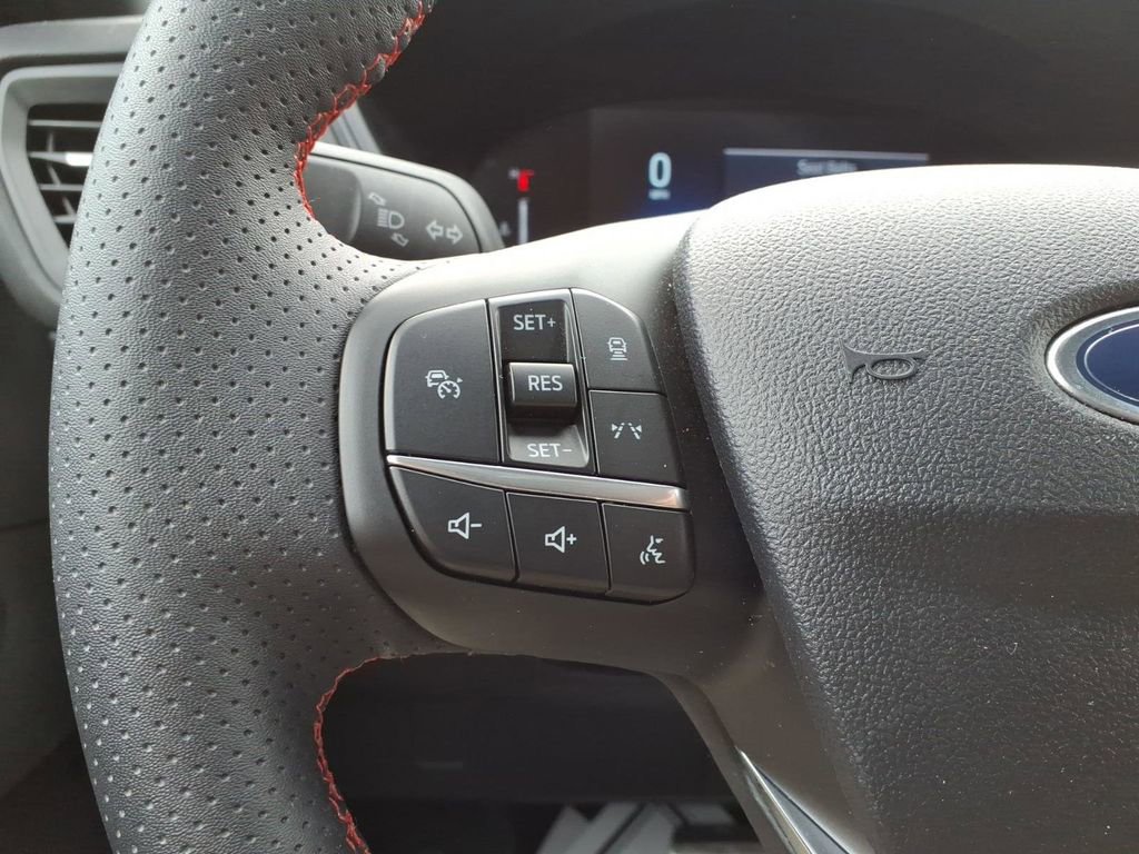Used 2024 Ford Escape ST-Line w/ Tech Pack #1 image 16