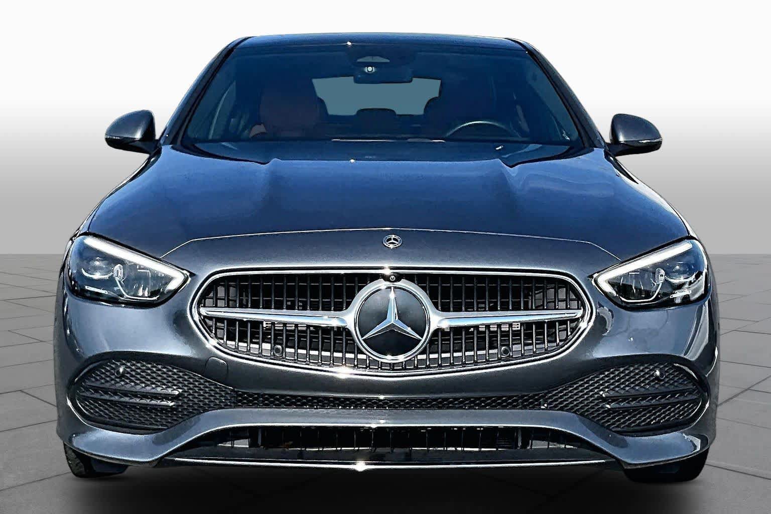 Used 2023 Mercedes-Benz C 300 4MATIC Sedan image 4