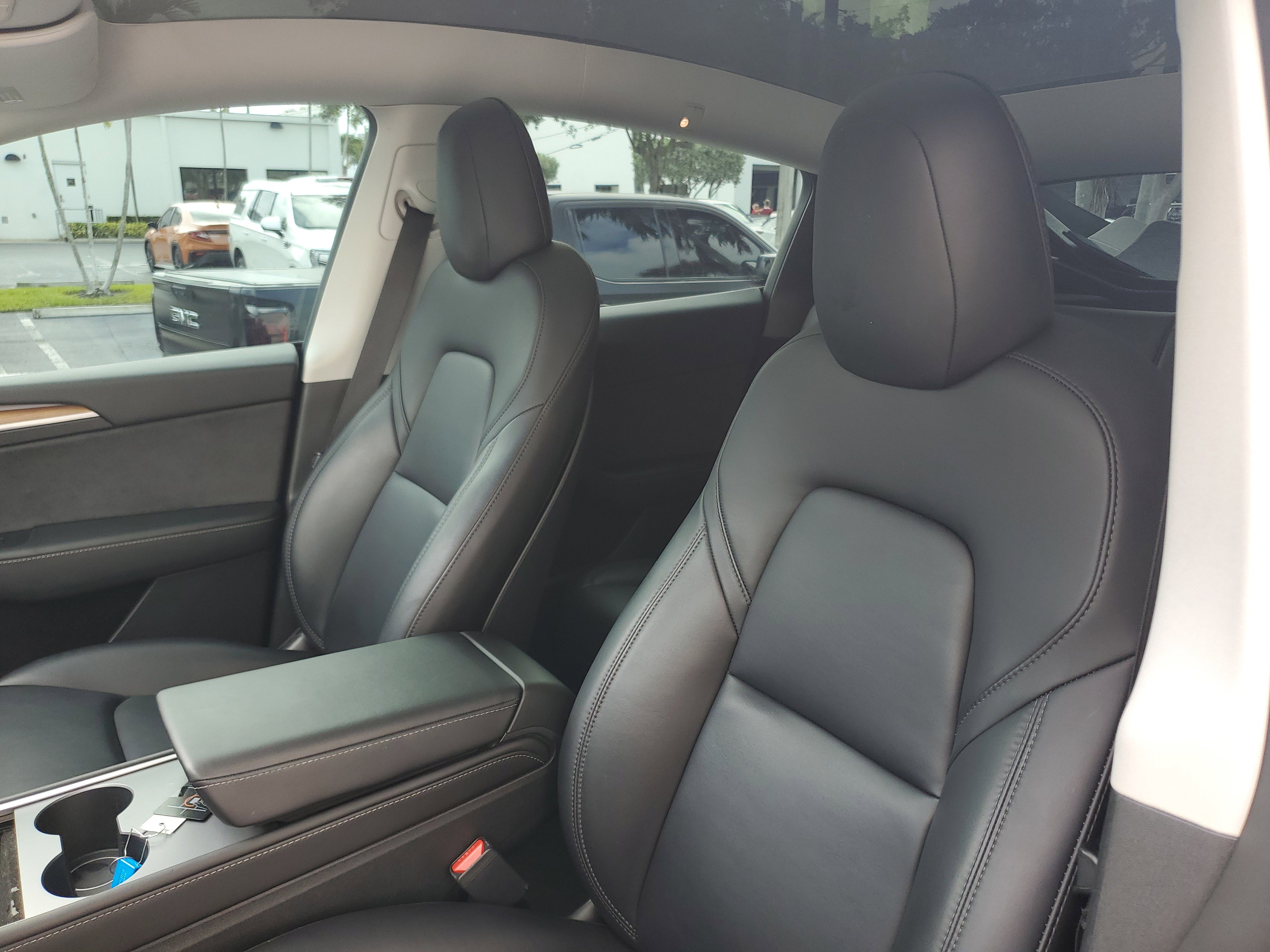 Used 2023 Tesla Model Y Performance image 19