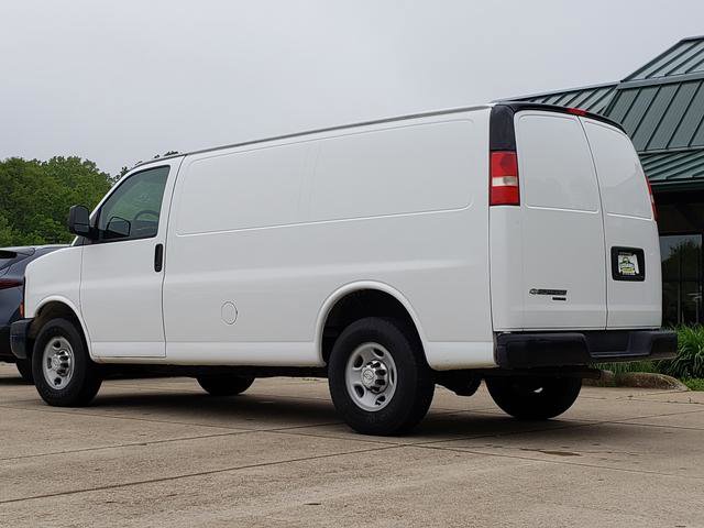 Used 2014 Chevrolet Express 3500 image 3