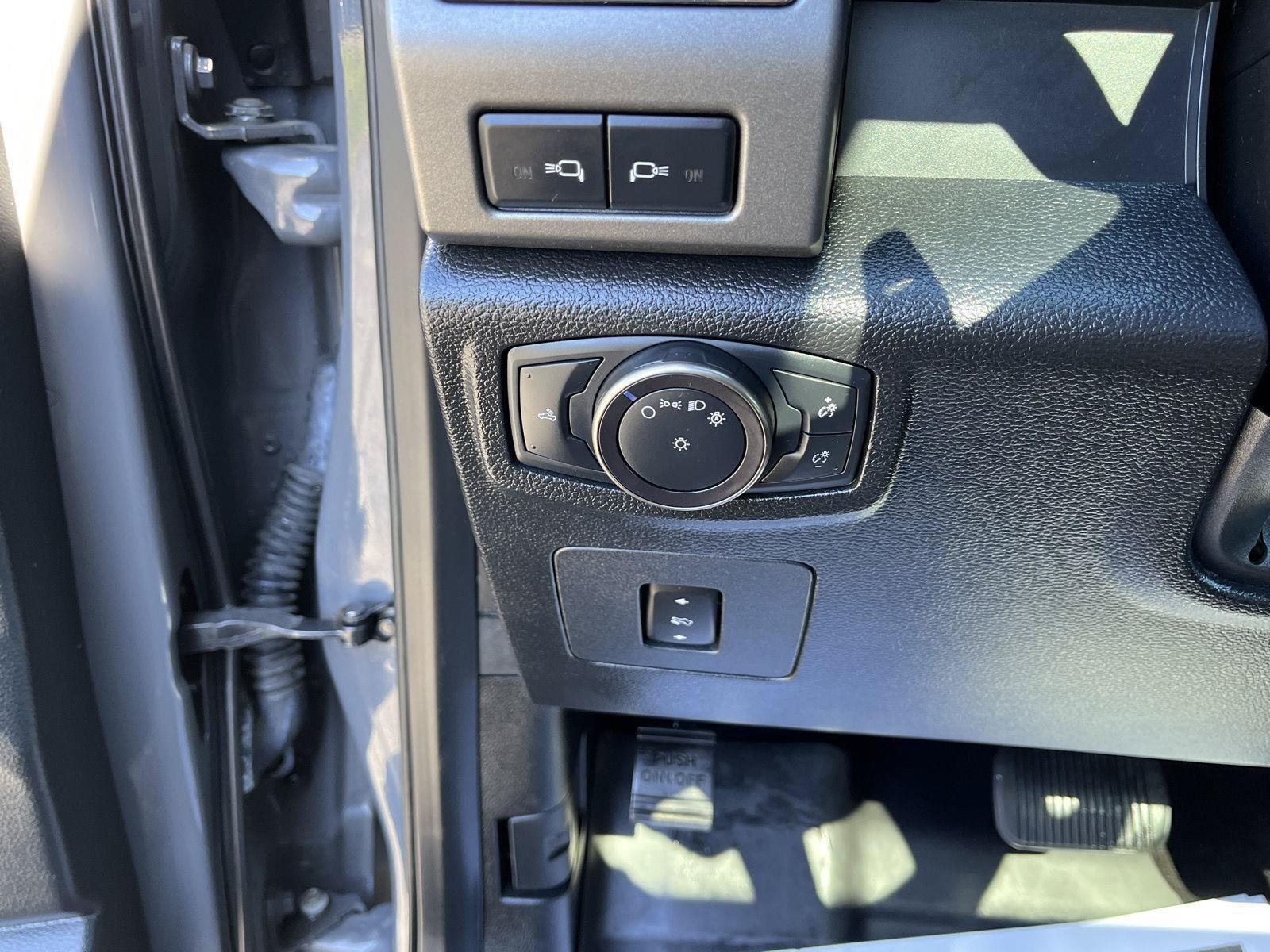 Used 2018 Ford F150 Raptor w/ Equipment Group 802A Luxury AWD/4WD image 31