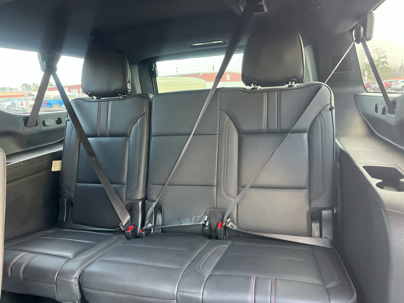 Used 2021 Chevrolet Suburban RST w/ Luxury Package image 18