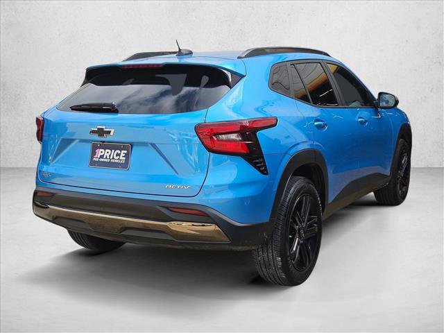 Used 2025 Chevrolet Trax ACTIV w/ Sunroof Package image 4
