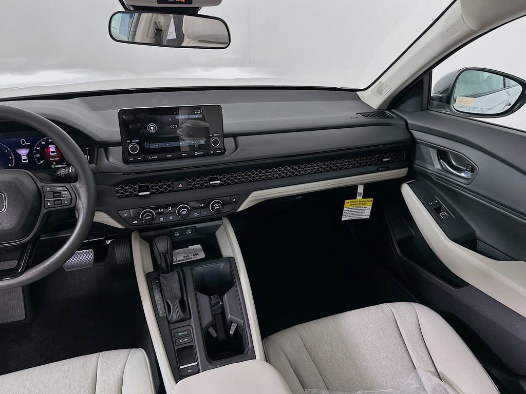 Certified 2025 Honda Accord SE image 20