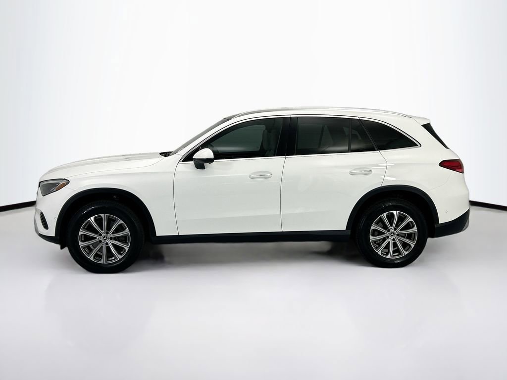 Used 2023 Mercedes-Benz GLC 300 image 8