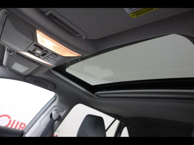 Used 2021 Toyota RAV4 XLE w/ Convenience Package AWD/4WD image 29