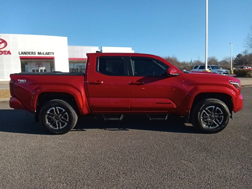 Used 2024 Toyota Tacoma TRD Sport image 2