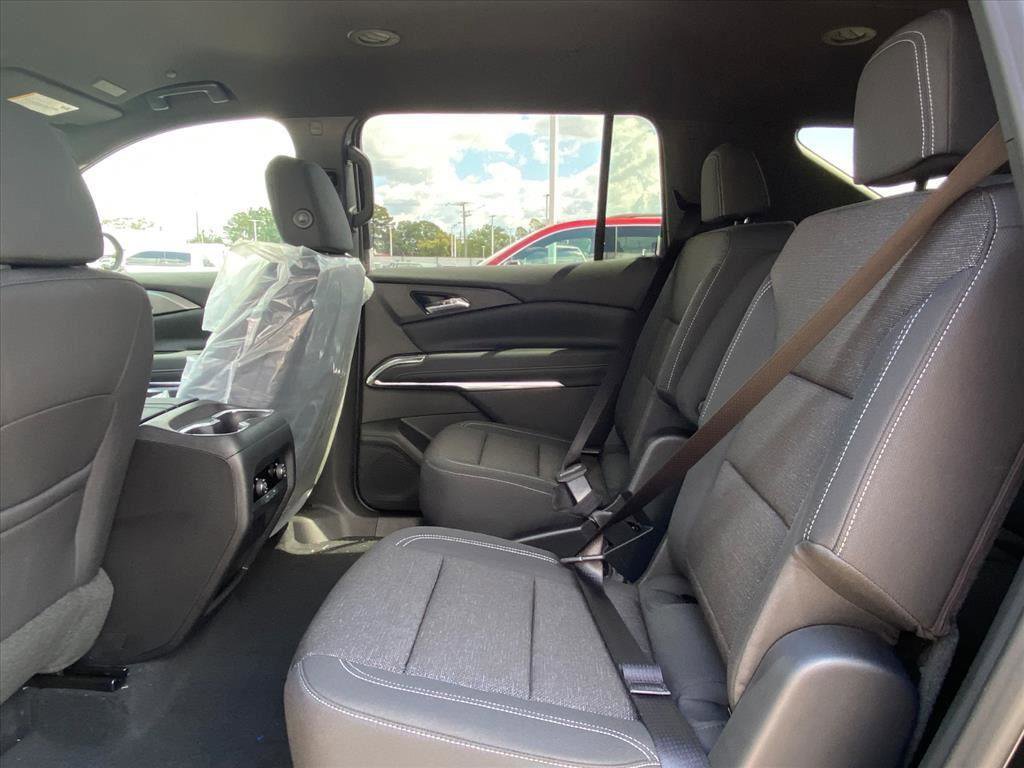 New 2026 Chevrolet Traverse LT w/ LPO, Floor Liner Package image 19