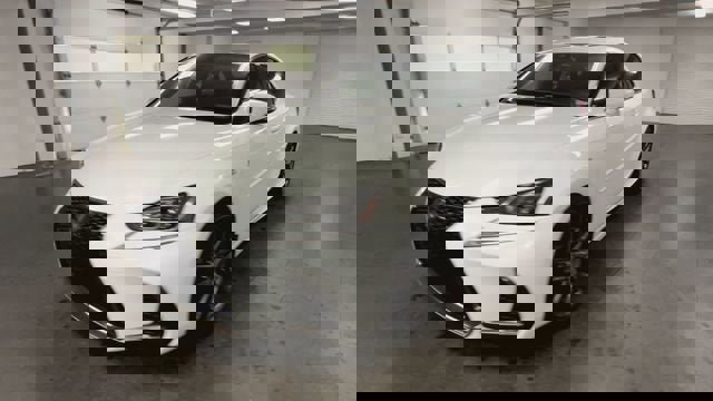 Used 2019 Lexus IS 350 F Sport image 4