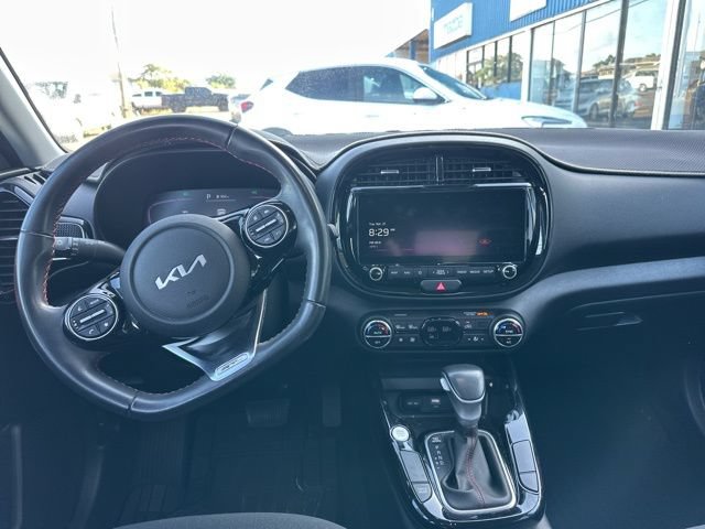 Used 2023 Kia Soul GT-Line FWD image 10