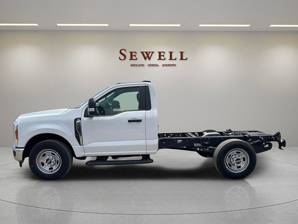 New 2024 Ford F350 XL w/ XL Chrome Package image 2