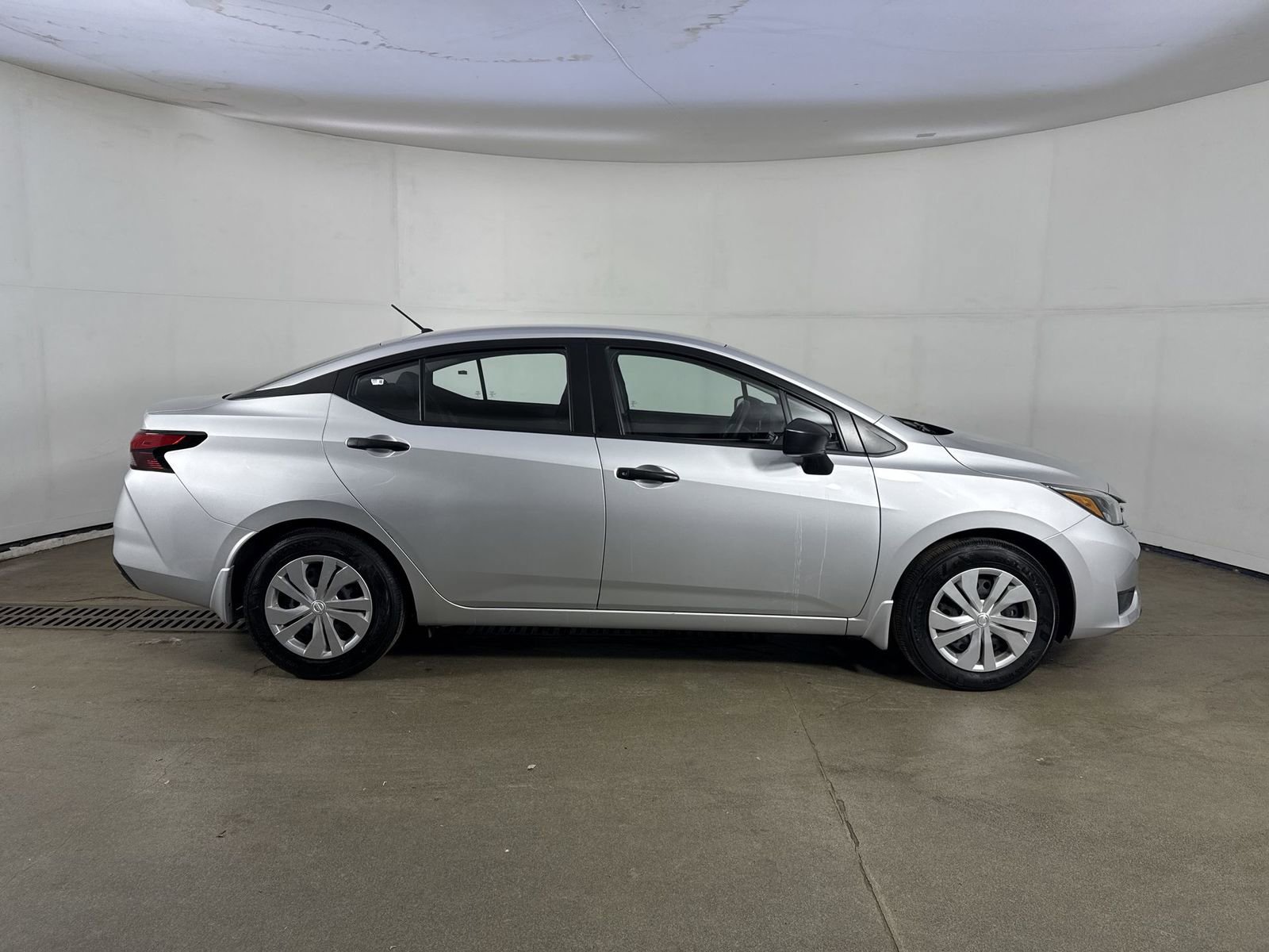 Certified 2025 Nissan Versa S w/ Trunk Package image 36