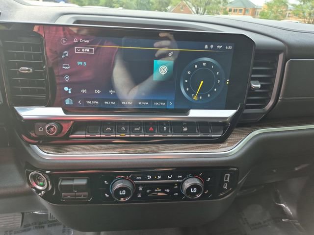 Used 2023 Chevrolet Silverado 1500 LT AWD/4WD image 15