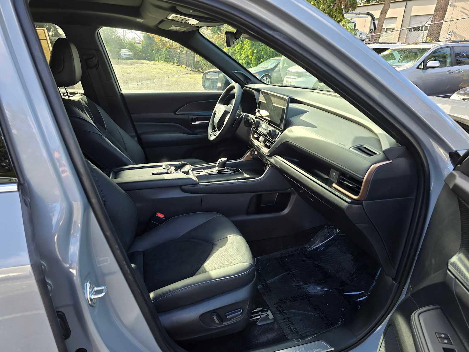 Used 2025 Toyota Grand Highlander AWD Hybrid image 11