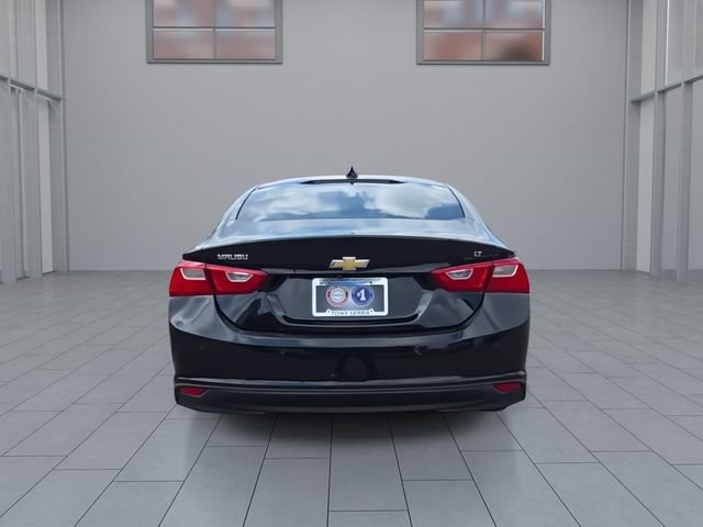 Used 2018 Chevrolet Malibu LT w/ Driver Confidence Package FWD image 7