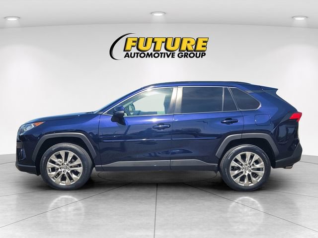 Used 2020 Toyota RAV4 XLE Premium FWD image 6