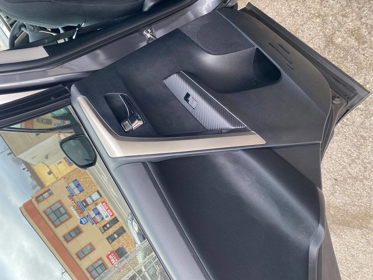 Used 2015 Toyota RAV4 XLE image 17