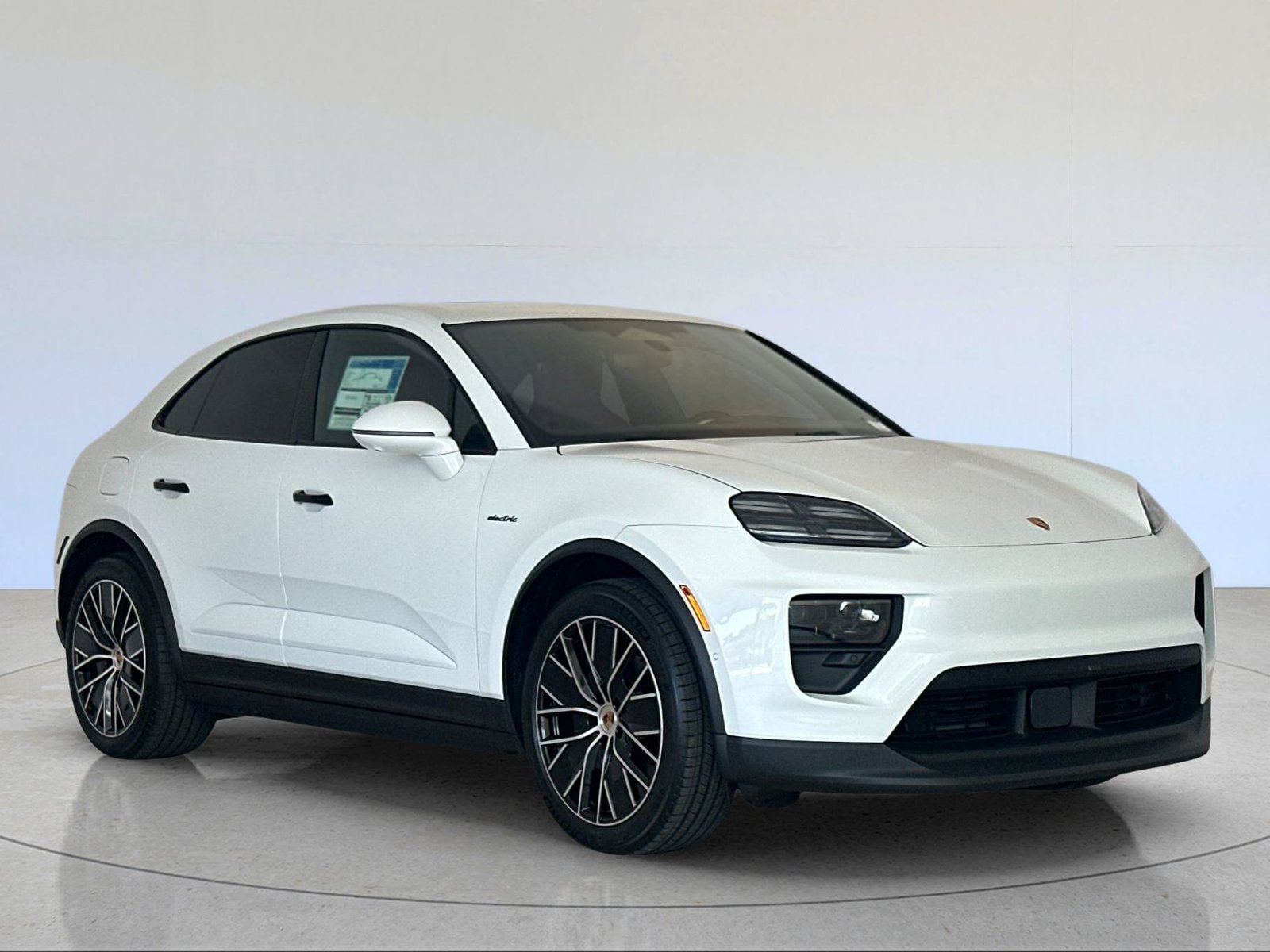 New 2026 Porsche Macan 4 Electric AWD/4WD image 10